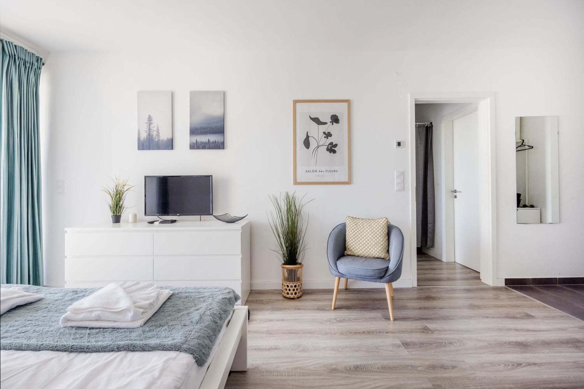 Modern Riverfront Apartment With Free Parking 부다페스트 외부 사진