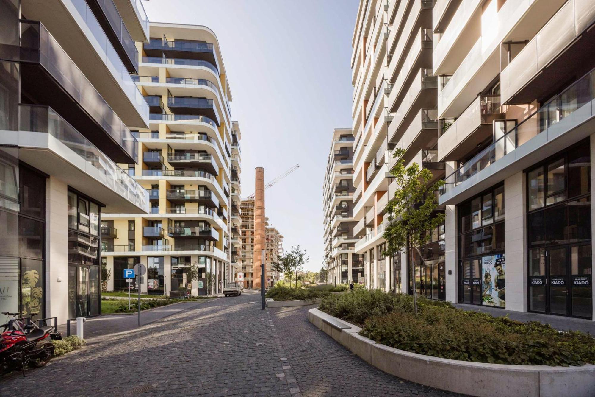 Modern Riverfront Apartment With Free Parking 부다페스트 외부 사진